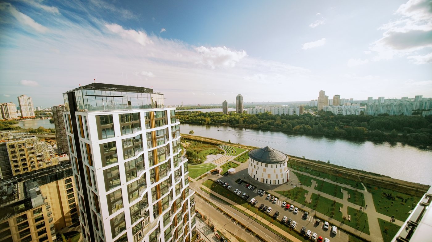 Комплекс и Москва-река с высоты. Съёмка 19 сентября 2026